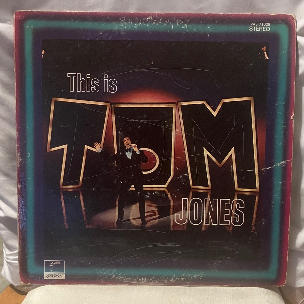 Vintage. 1960s-1970s. London Records presents. This is Tom Jones collectible